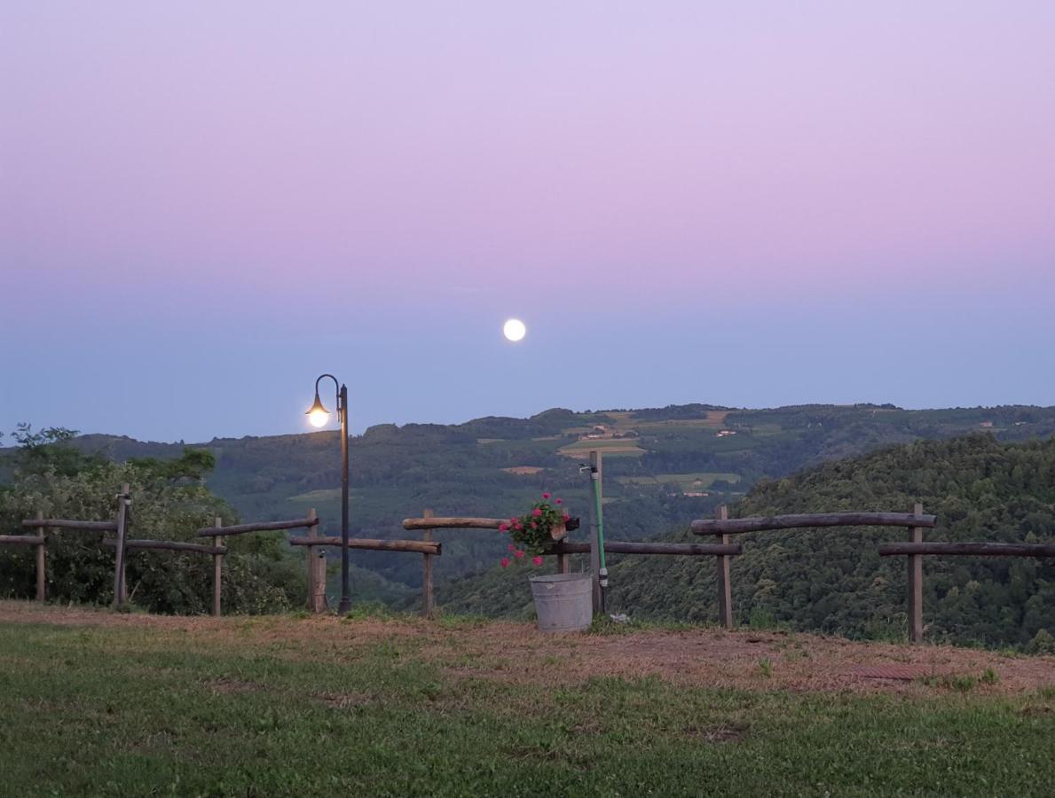 Cascina Brichat Alta Langa Serravalle delle Langhe Kültér fotó