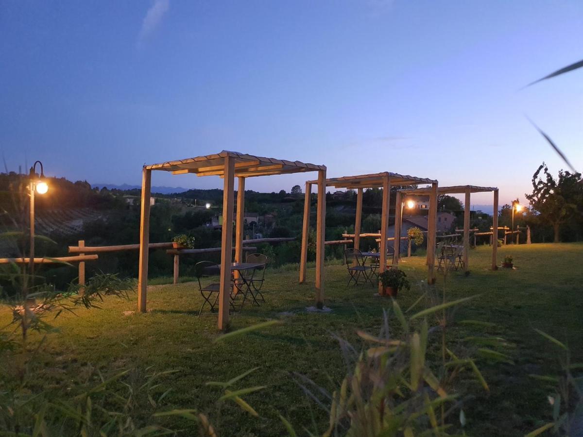 Cascina Brichat Alta Langa Serravalle delle Langhe Kültér fotó